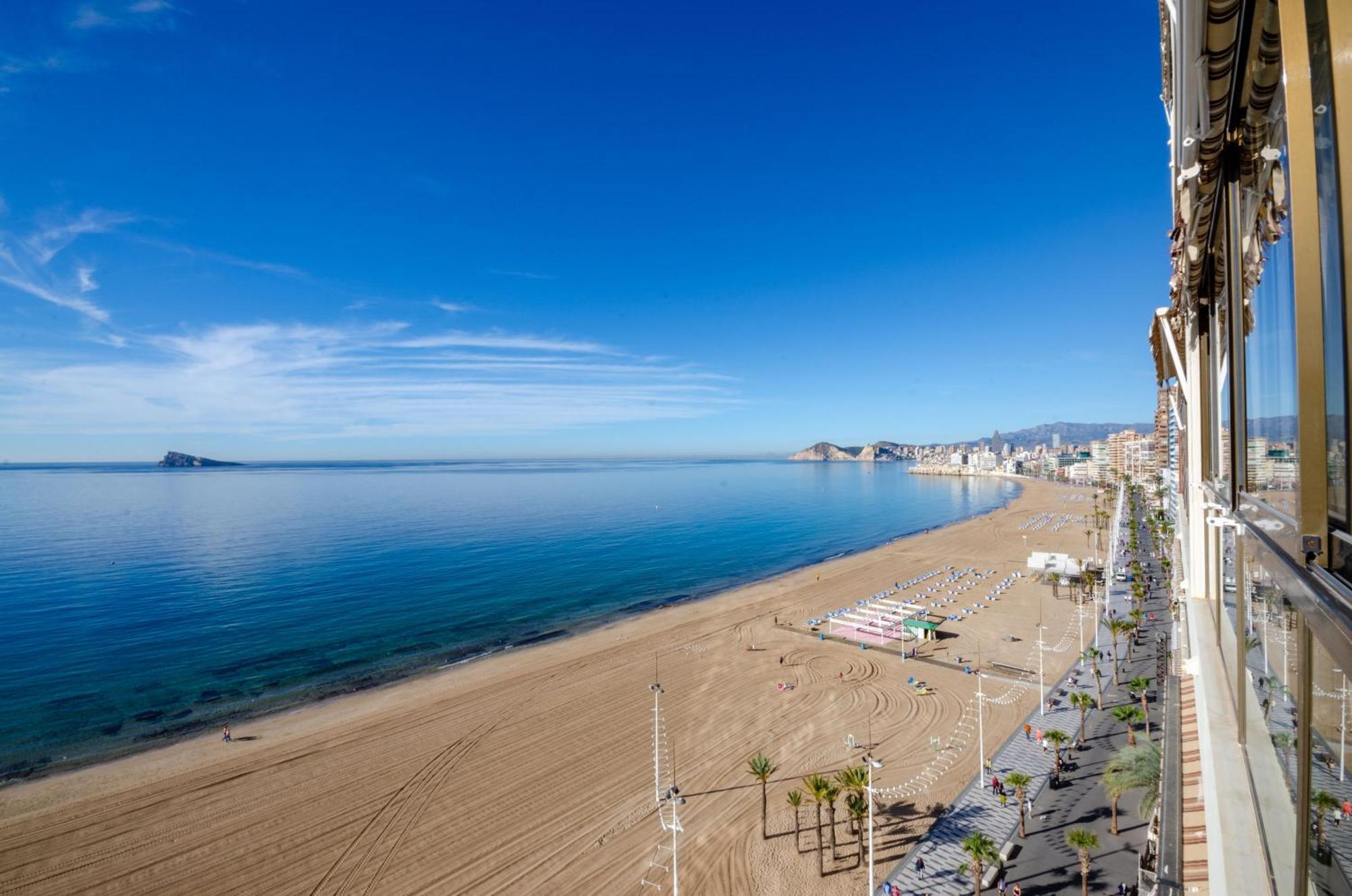 Gemelos 10 Levante Beach Benidorm Bagian luar foto